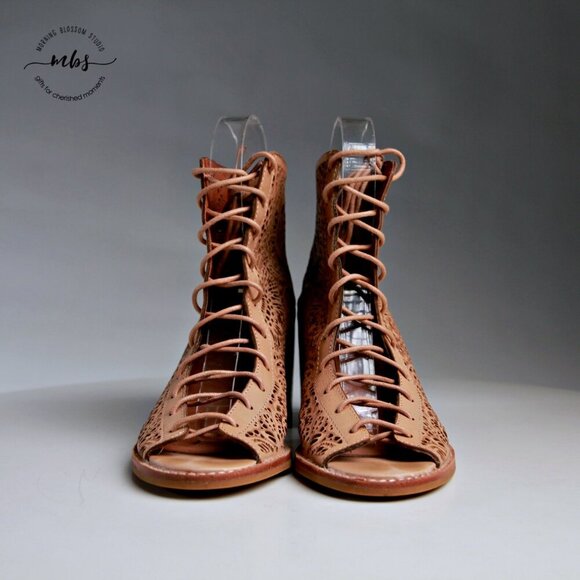 Jeffrey Campbell Cors Cut Out Zip Up Open Toe Heeled Sandals Tan Women Size 7 - Picture 3 of 15